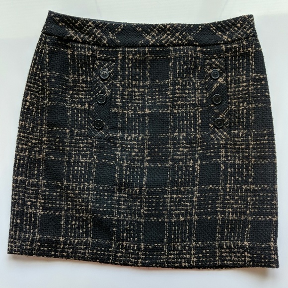LOFT Dresses & Skirts - Plaid mini skirt- petite